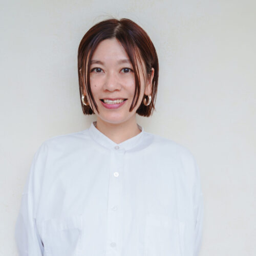 村越 江里