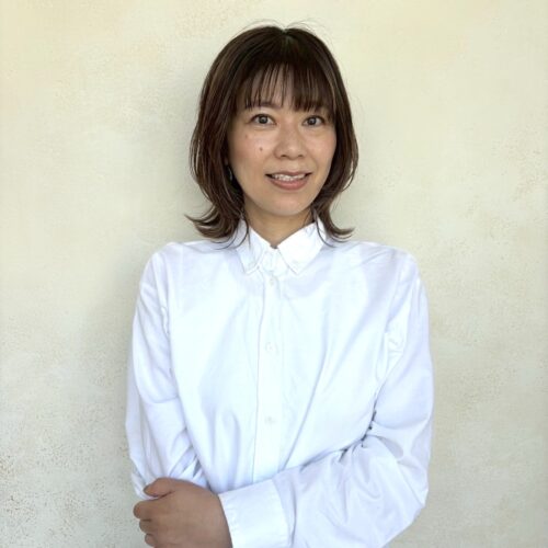 村越 江里