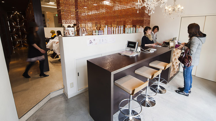 Arche 本店 Arche アルシュ 大阪に7店舗の美容室